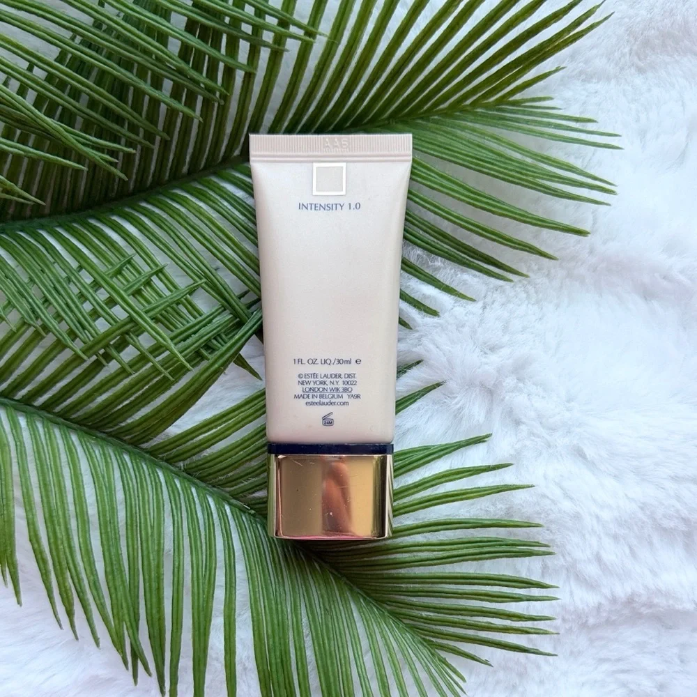 Estee Lauder Double Wear Light Foundation Intensity 1.0